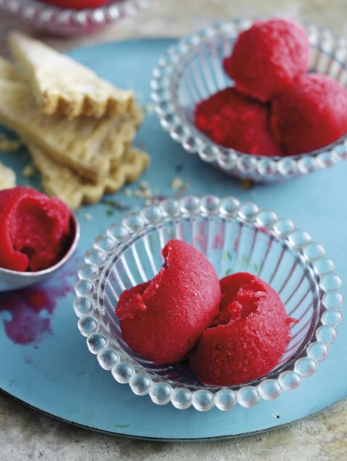 Raspberry gin sorbet with lavender thins