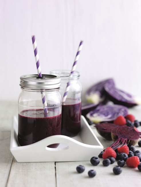 Raspberry & Blueberry sleep aid smoothie
